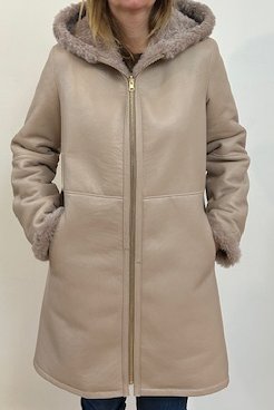 11044B Reversible shearling coat  3 left  1/S  1/M  1/L   $500 sorry no additional discounts apply