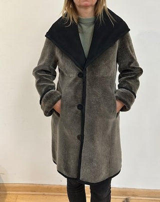 1294xx   Reversible shearling coat COLOR  AS SHOWN  just one  size S   $500 no additional discounts apply